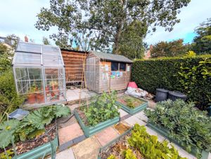 Photo 22- click for photo gallery